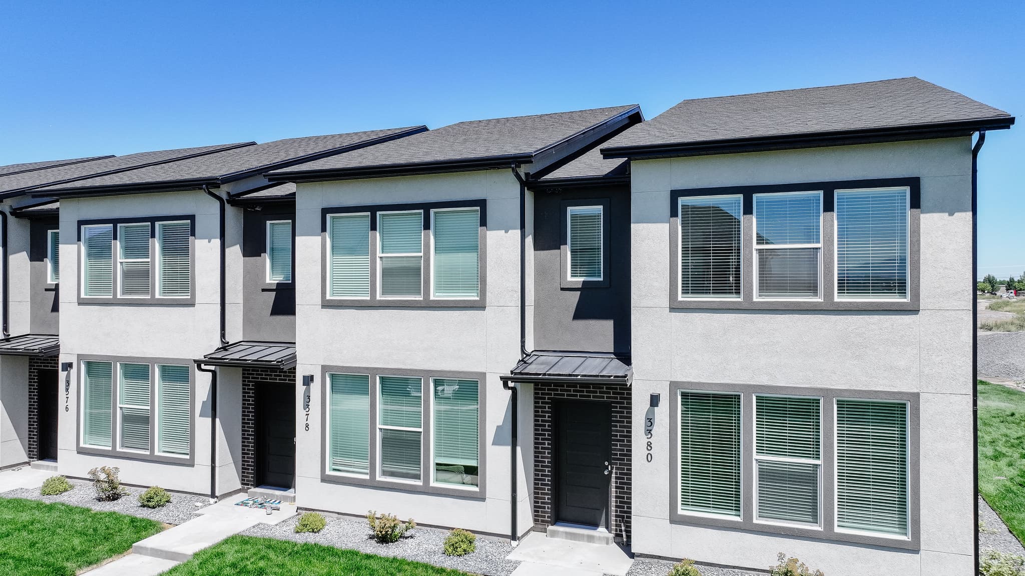 Logan Townhome: 3380 S 1010 W