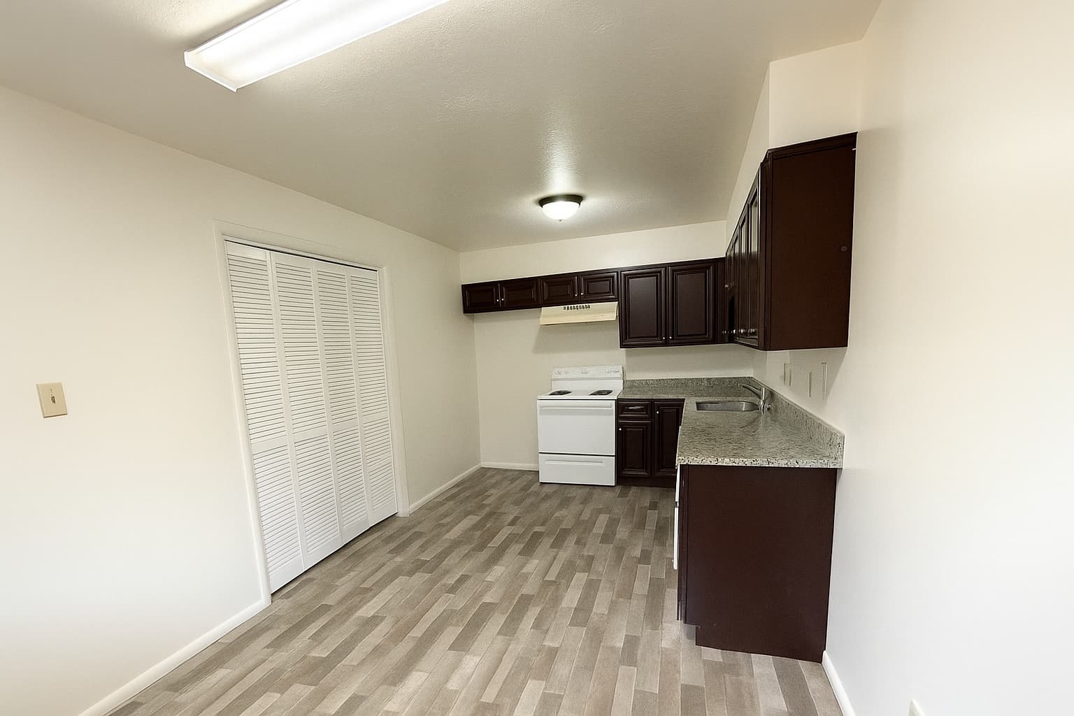 Ogden Apartment: 445 E 800 N