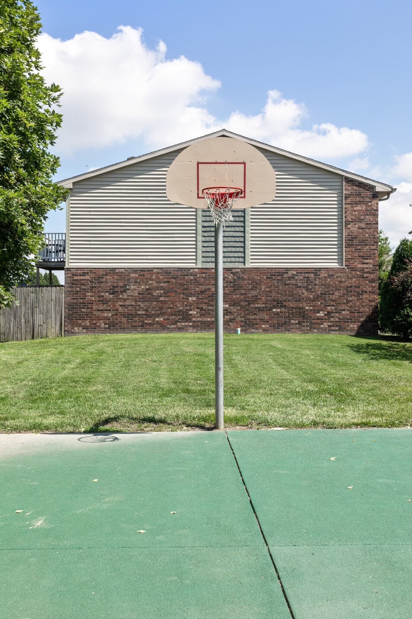 Evansville Apartment: 200 Kimber Ln