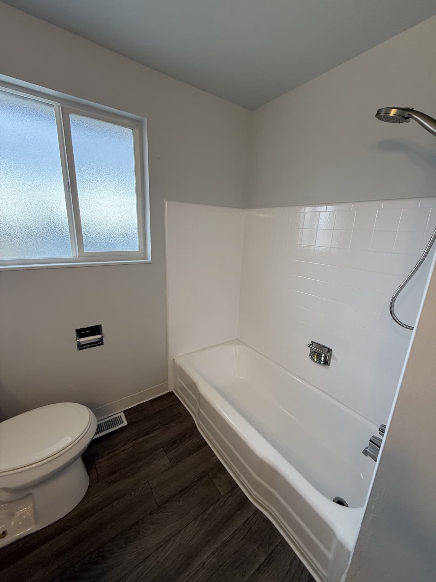 Roy Apartment: 5404 S 2000 W