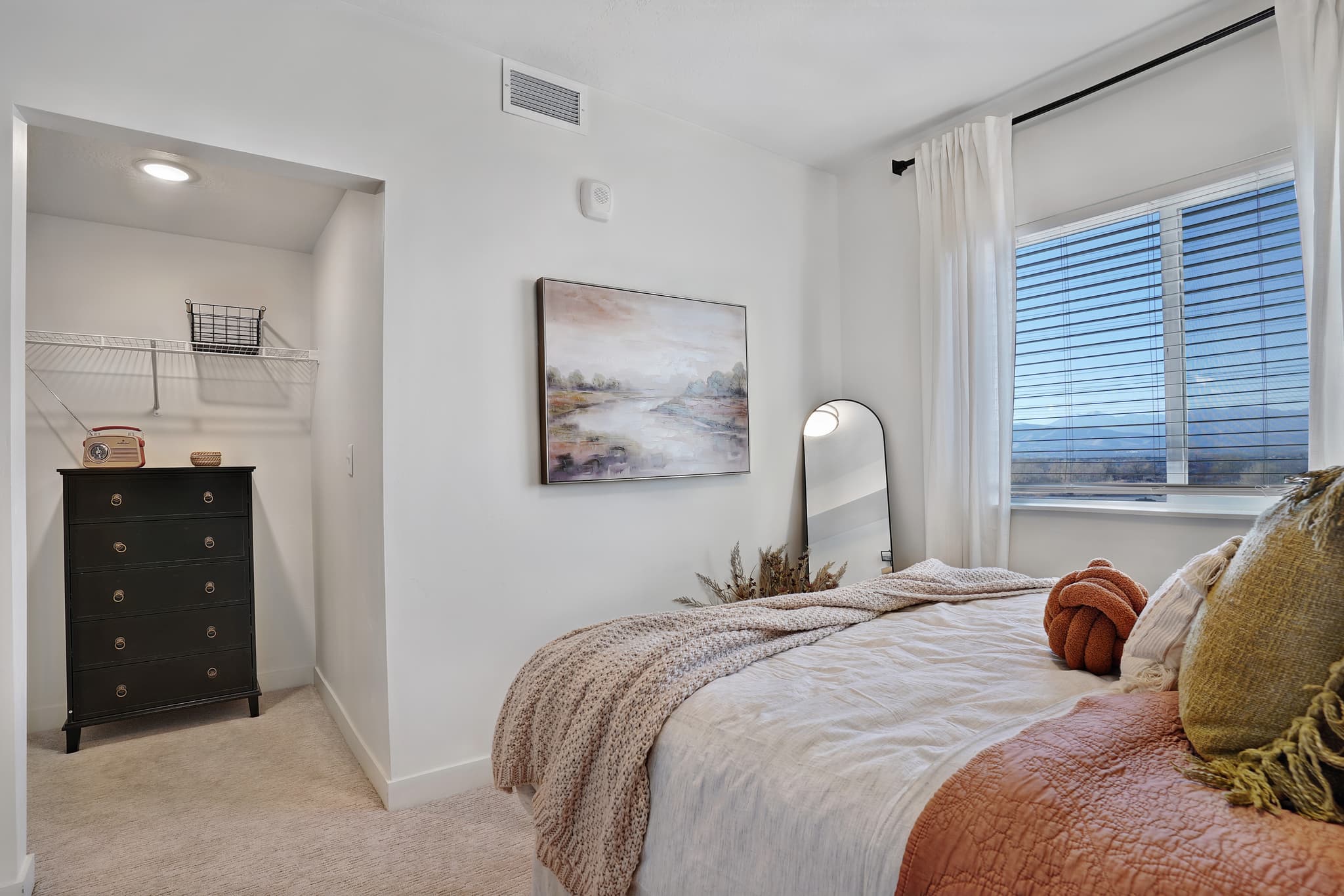 Draper Apartment: 12358 S Pony Express Rd