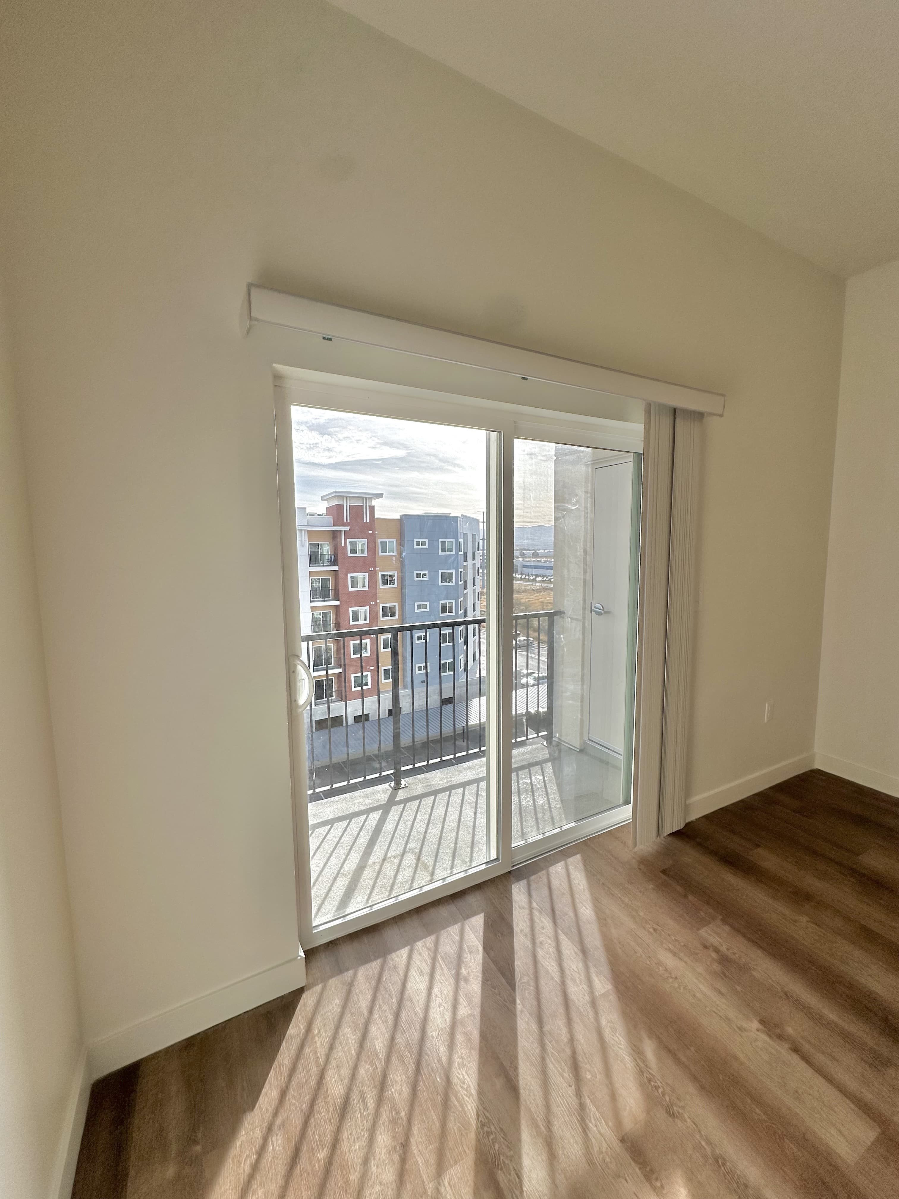 Draper Apartment: 12358 S Pony Express Rd