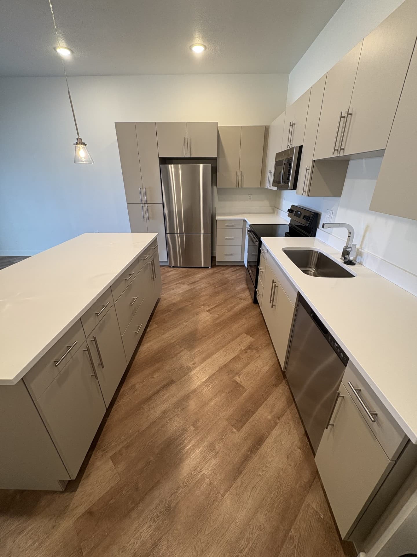 Draper Apartment: 12358 S Pony Express Rd
