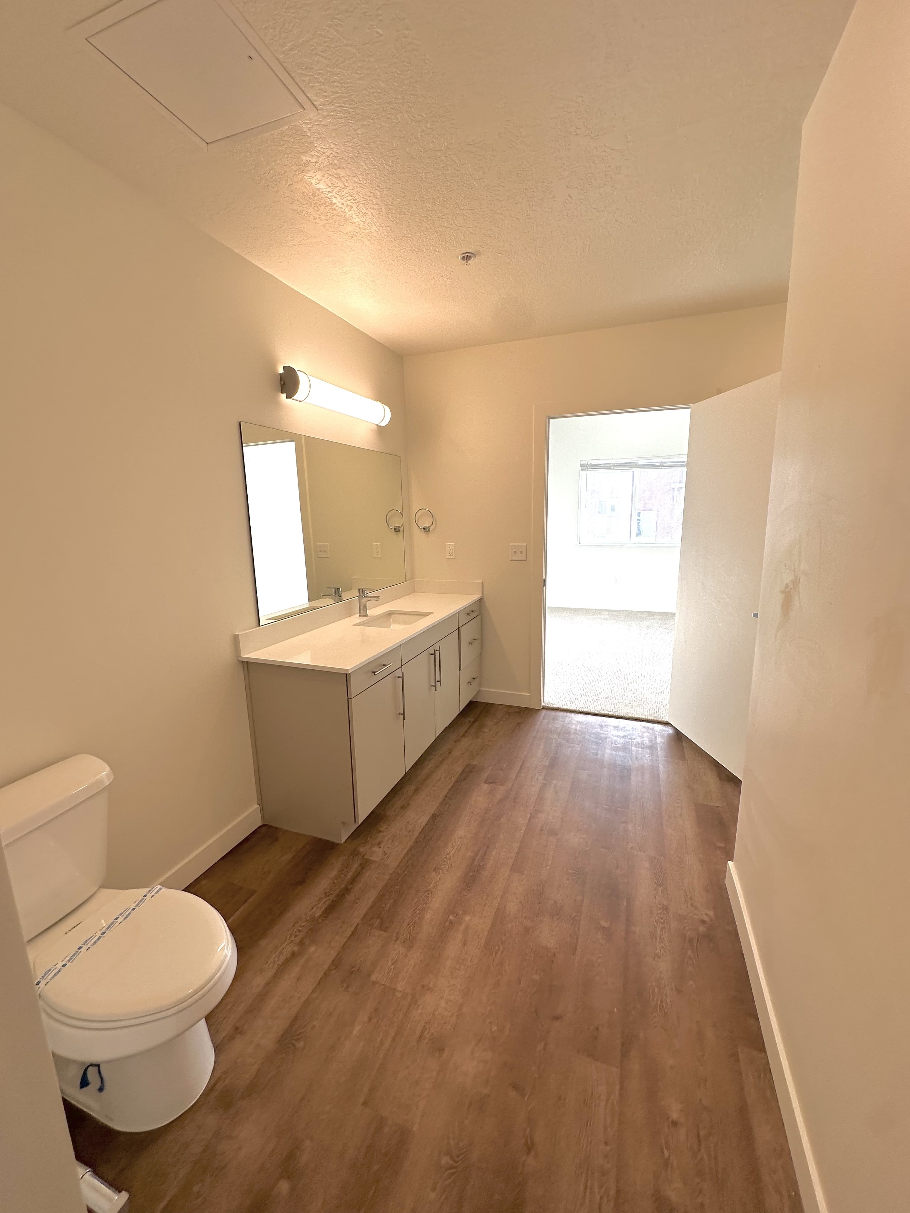 Draper Apartment: 12358 S Pony Express Rd