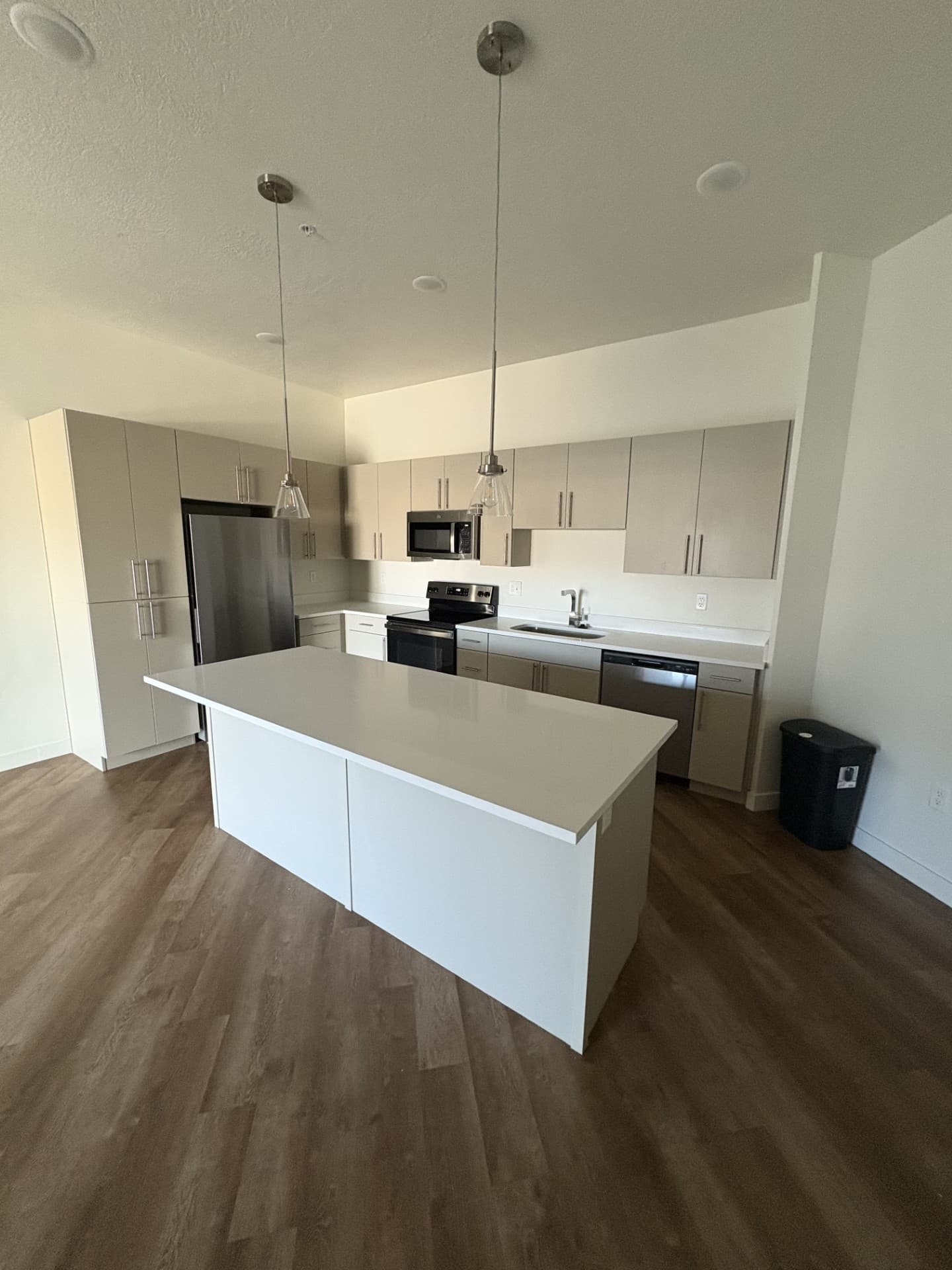 Draper Apartment: 12358 S Pony Express Rd