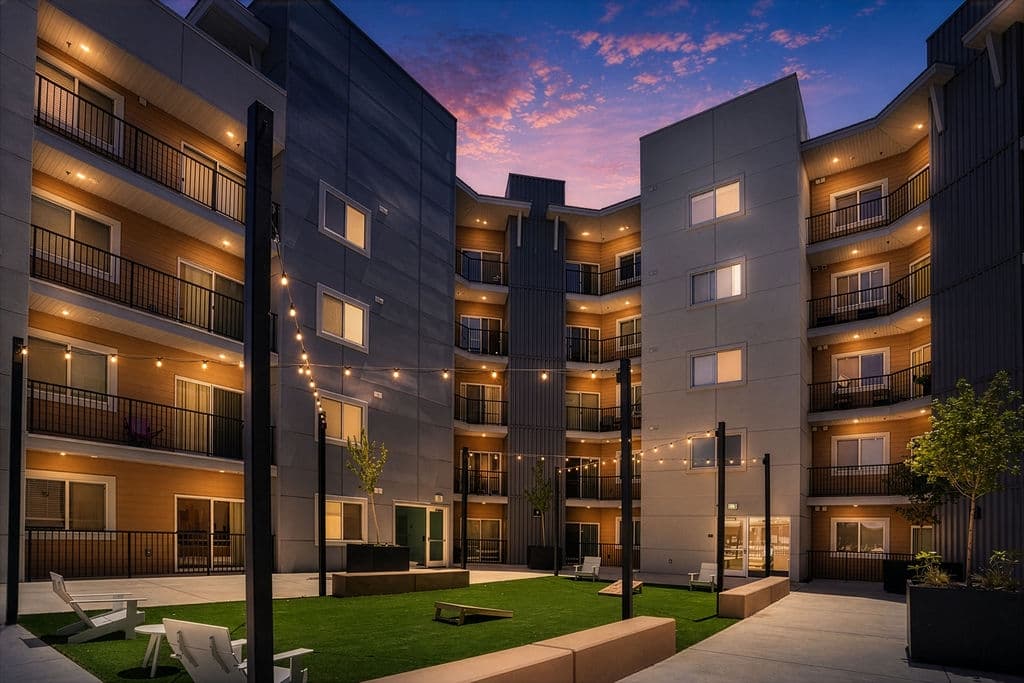 Draper Apartment: 12358 S Pony Express Rd