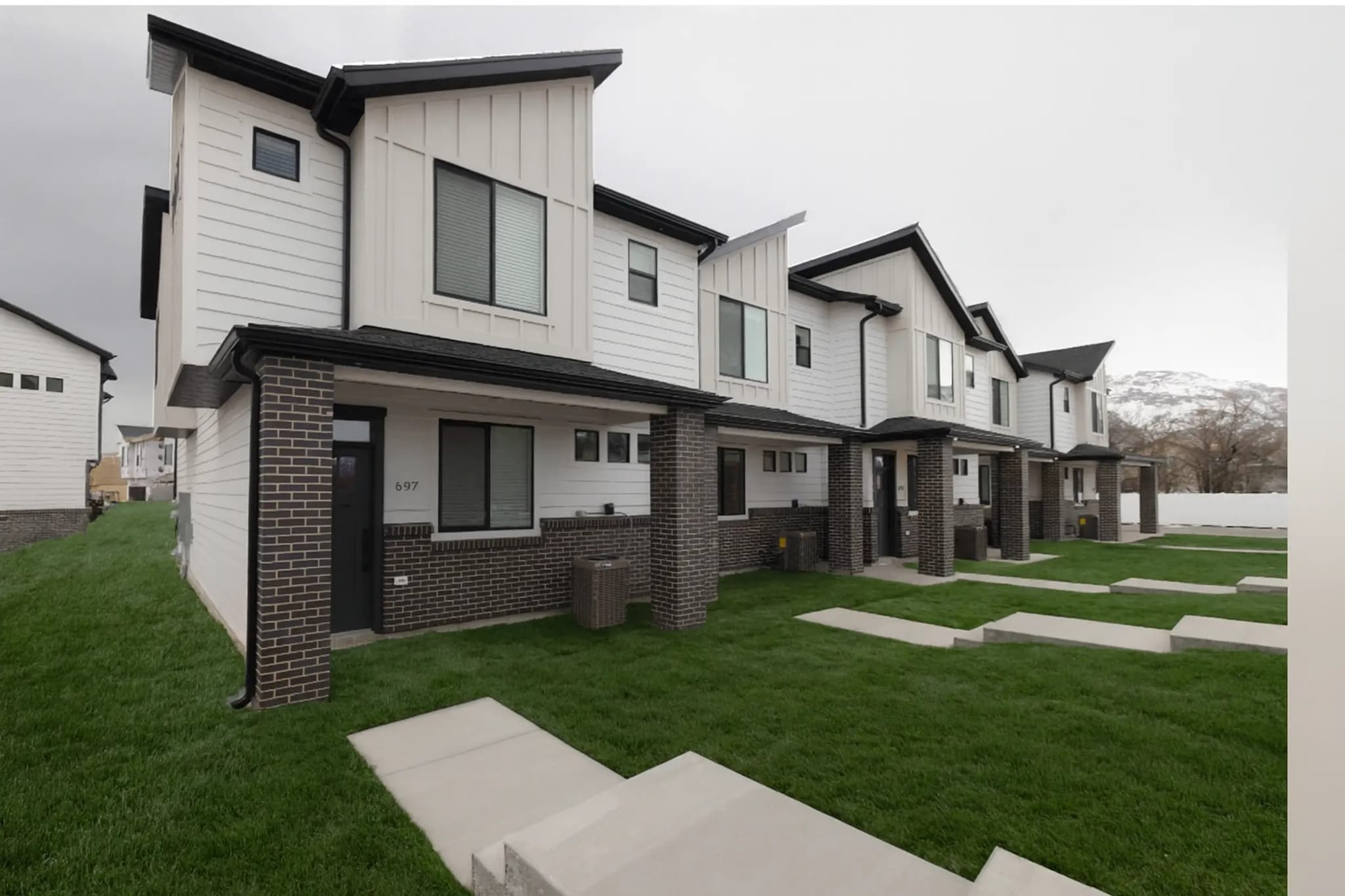 Harrisville Townhome: 2100 N Highway 89