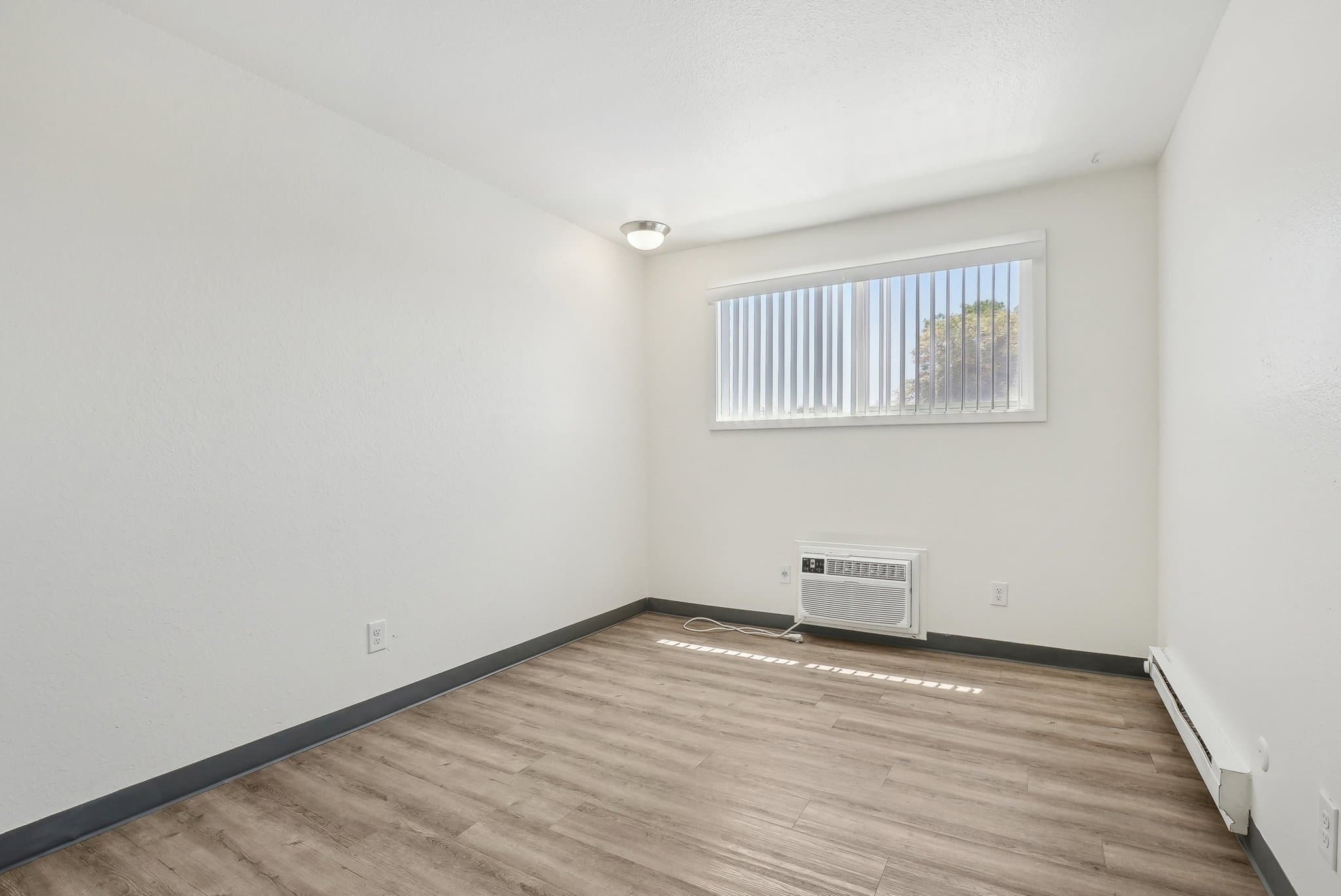 Salt Lake City Apartment: 731 S 300 E