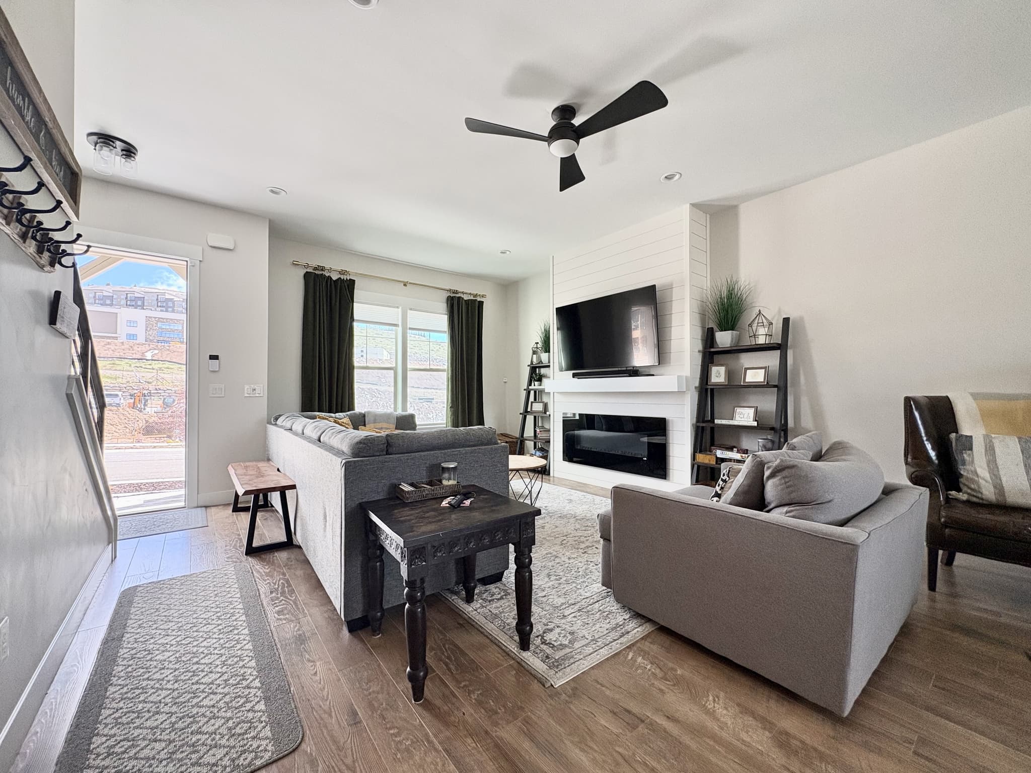 Kamas Townhome: 1027 W Wasatch Spring Rd