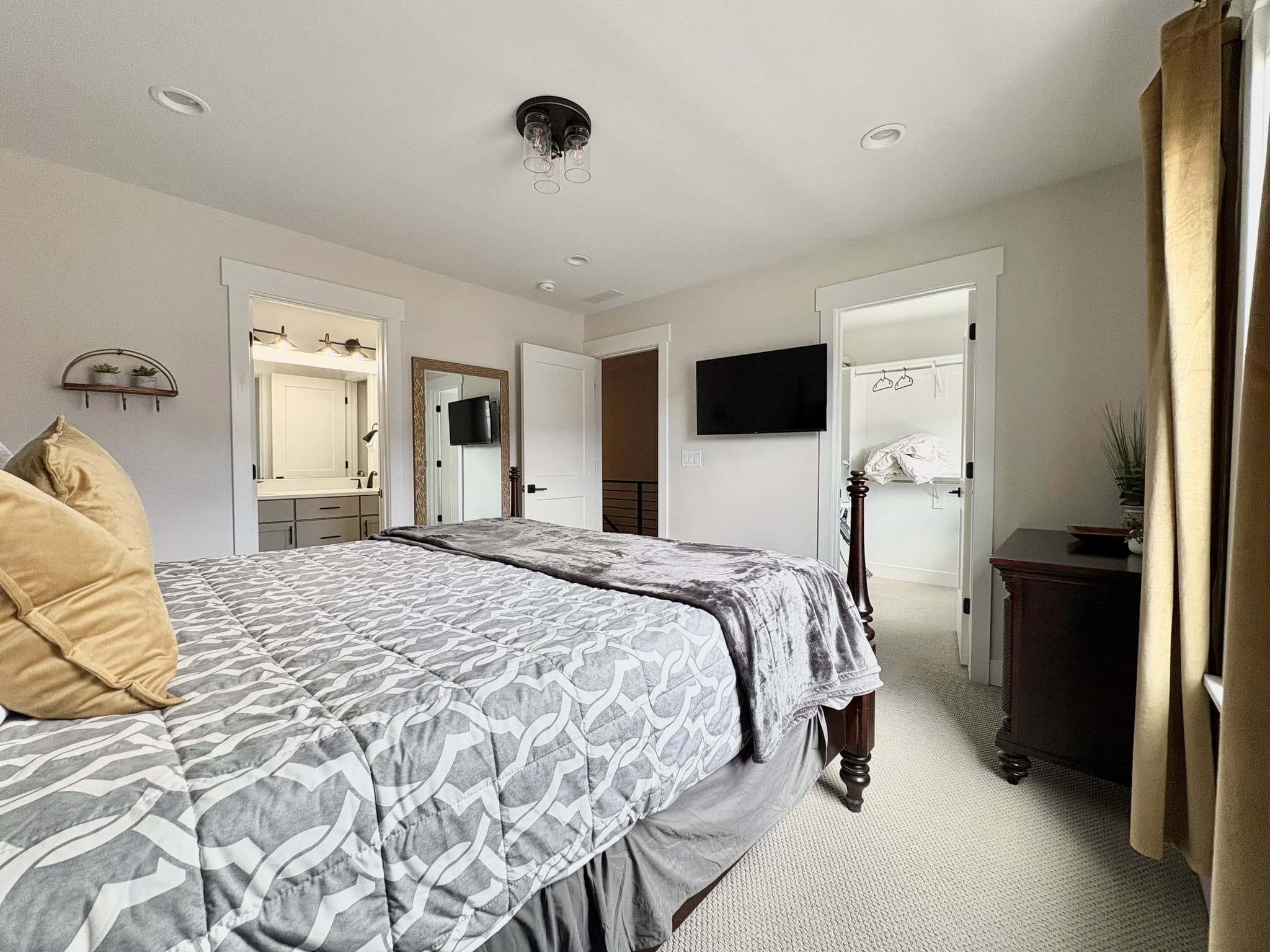 Kamas Townhome: 1027 W Wasatch Spring Rd