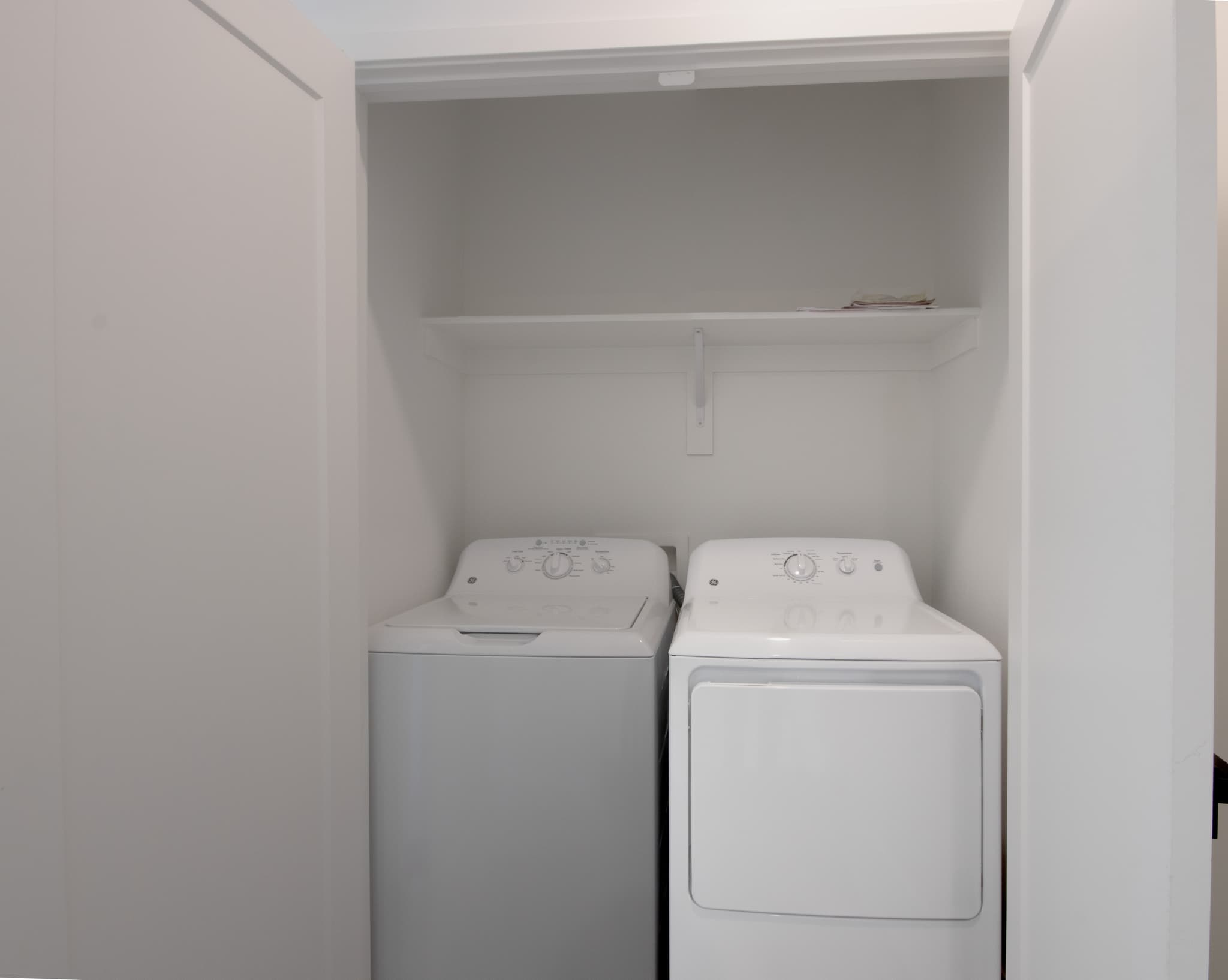 Provo Apartment: 2340 N 400 W