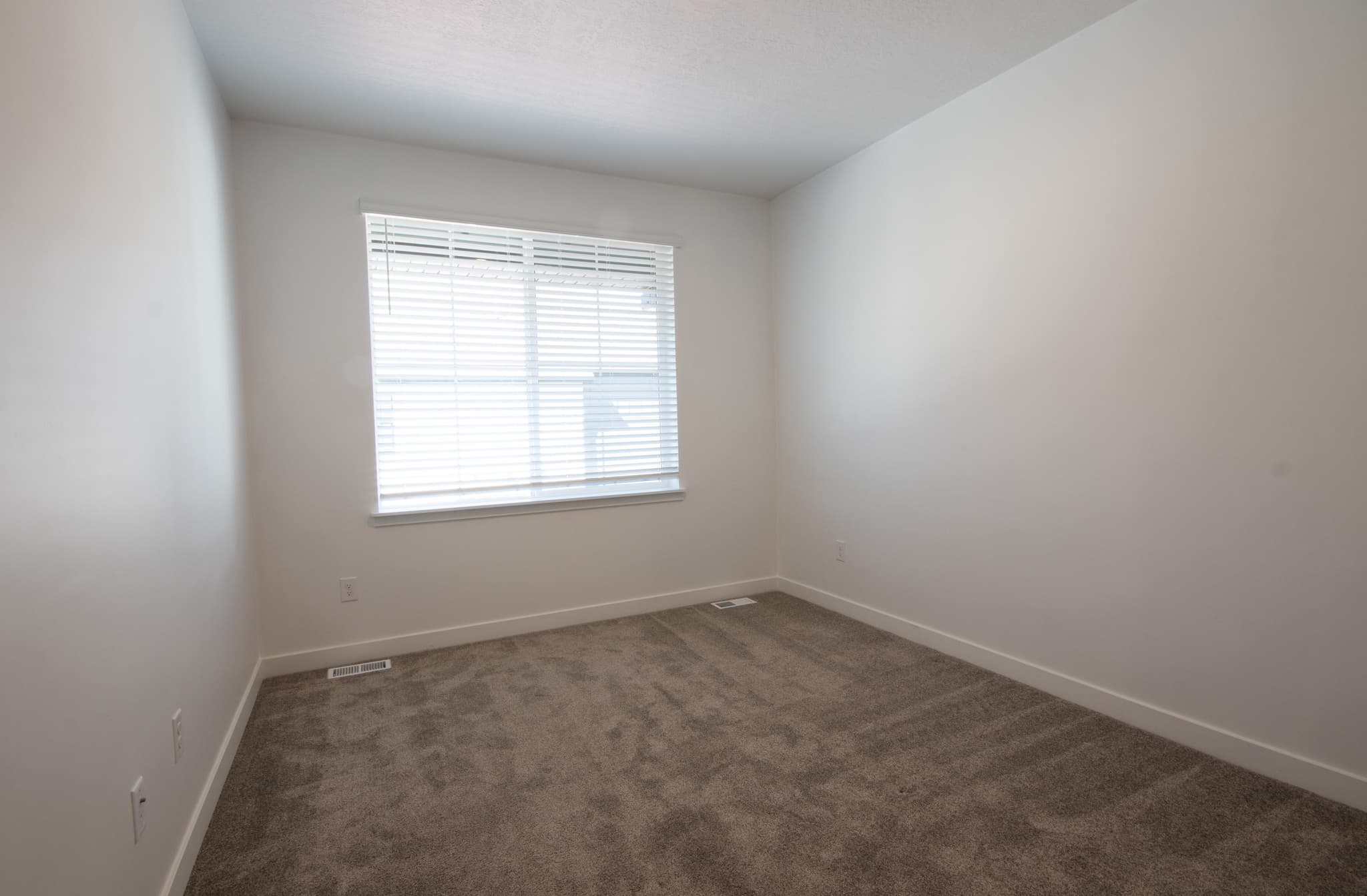 Provo Apartment: 2340 N 400 W