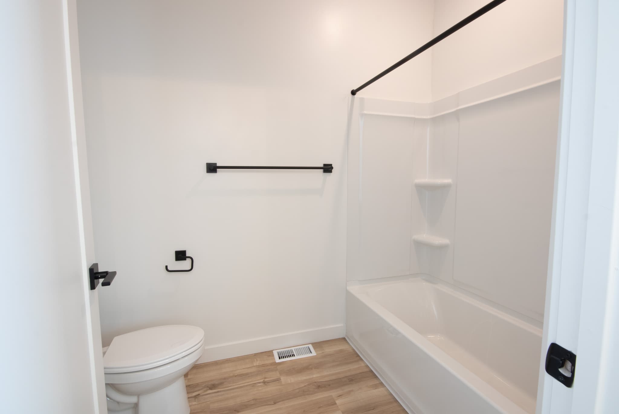 Provo Apartment: 2340 N 400 W