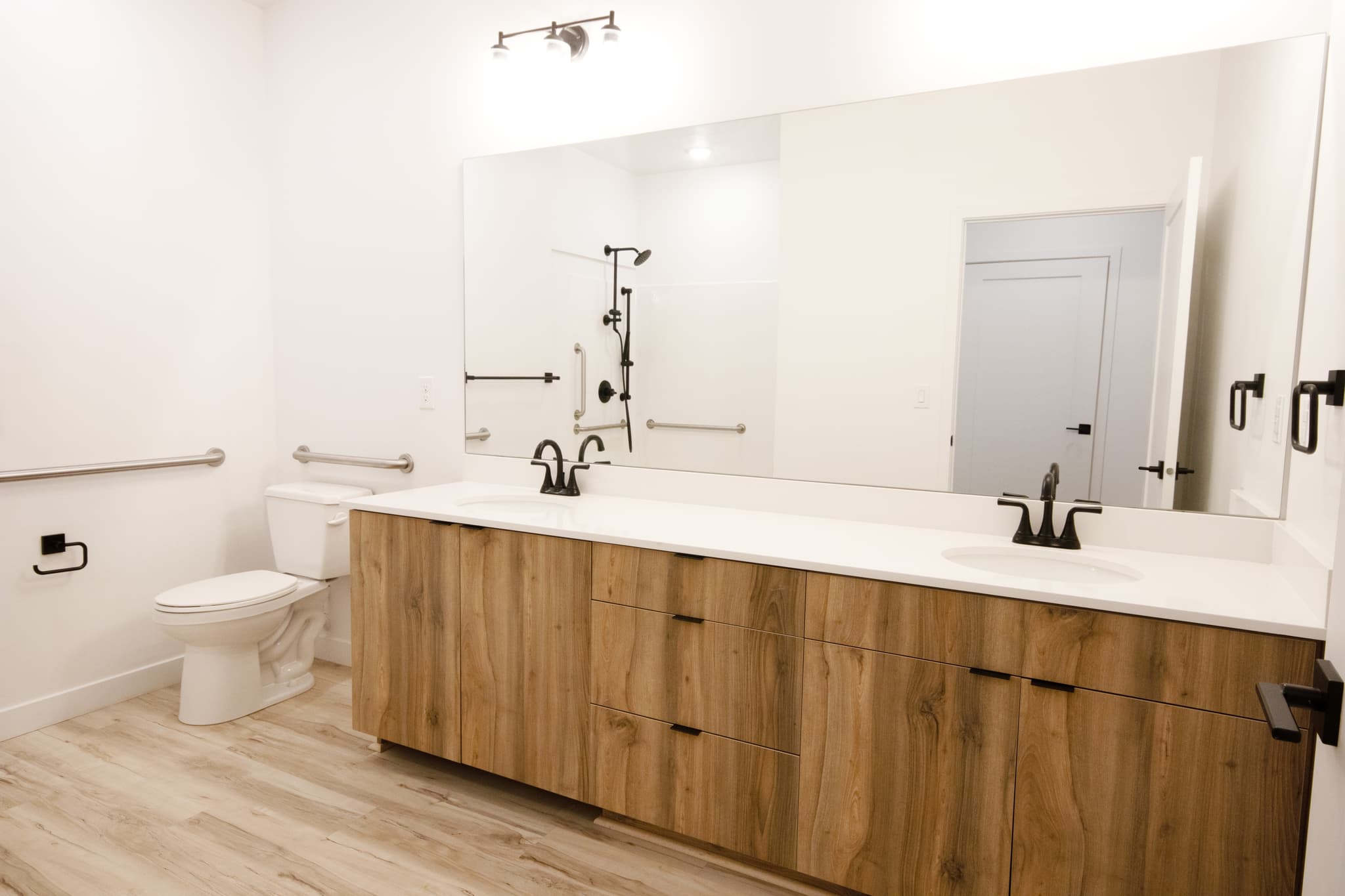 Provo Apartment: 2340 N 400 W
