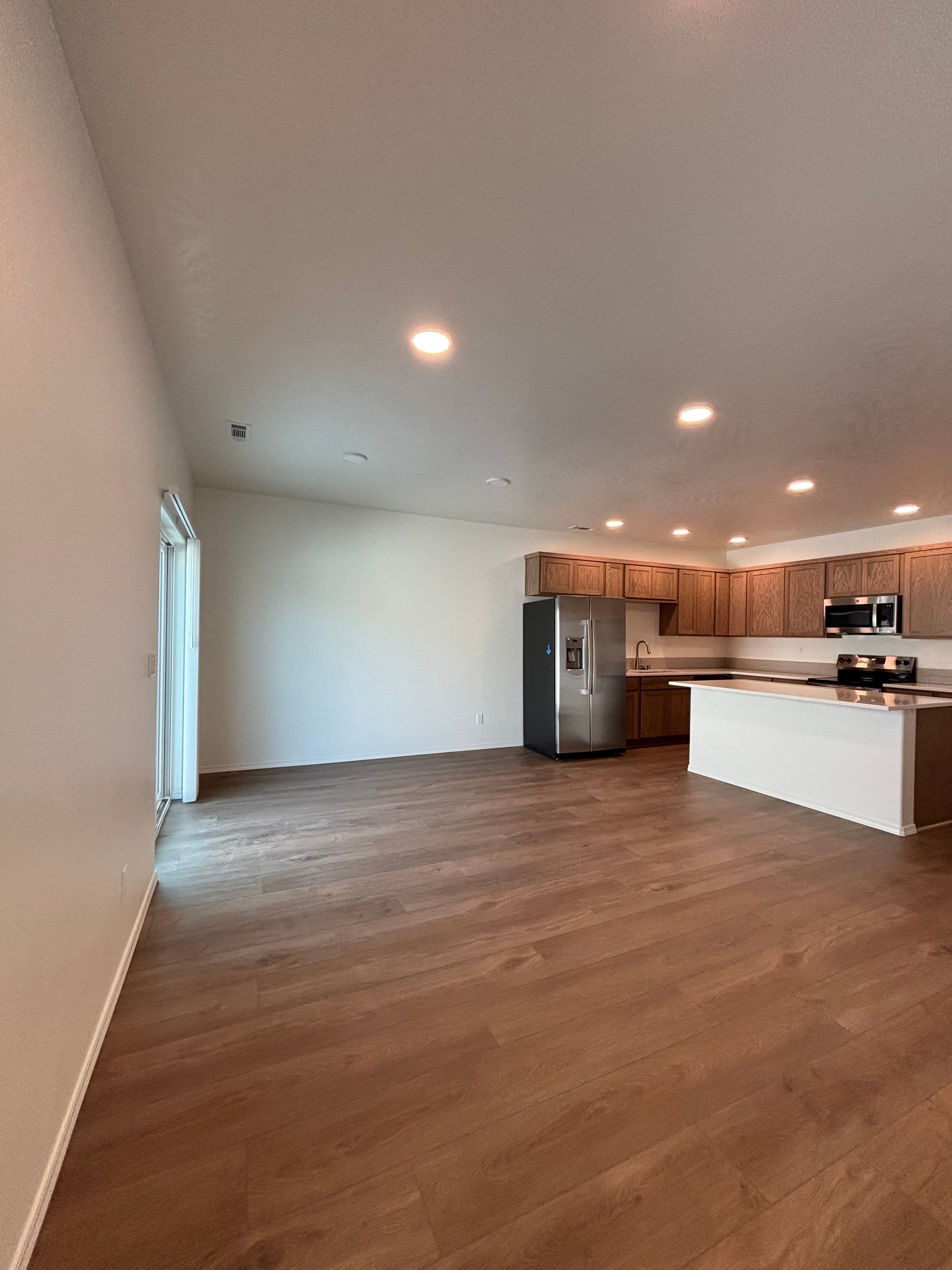 Kennewick House: 3735 S Roosevelt Pl