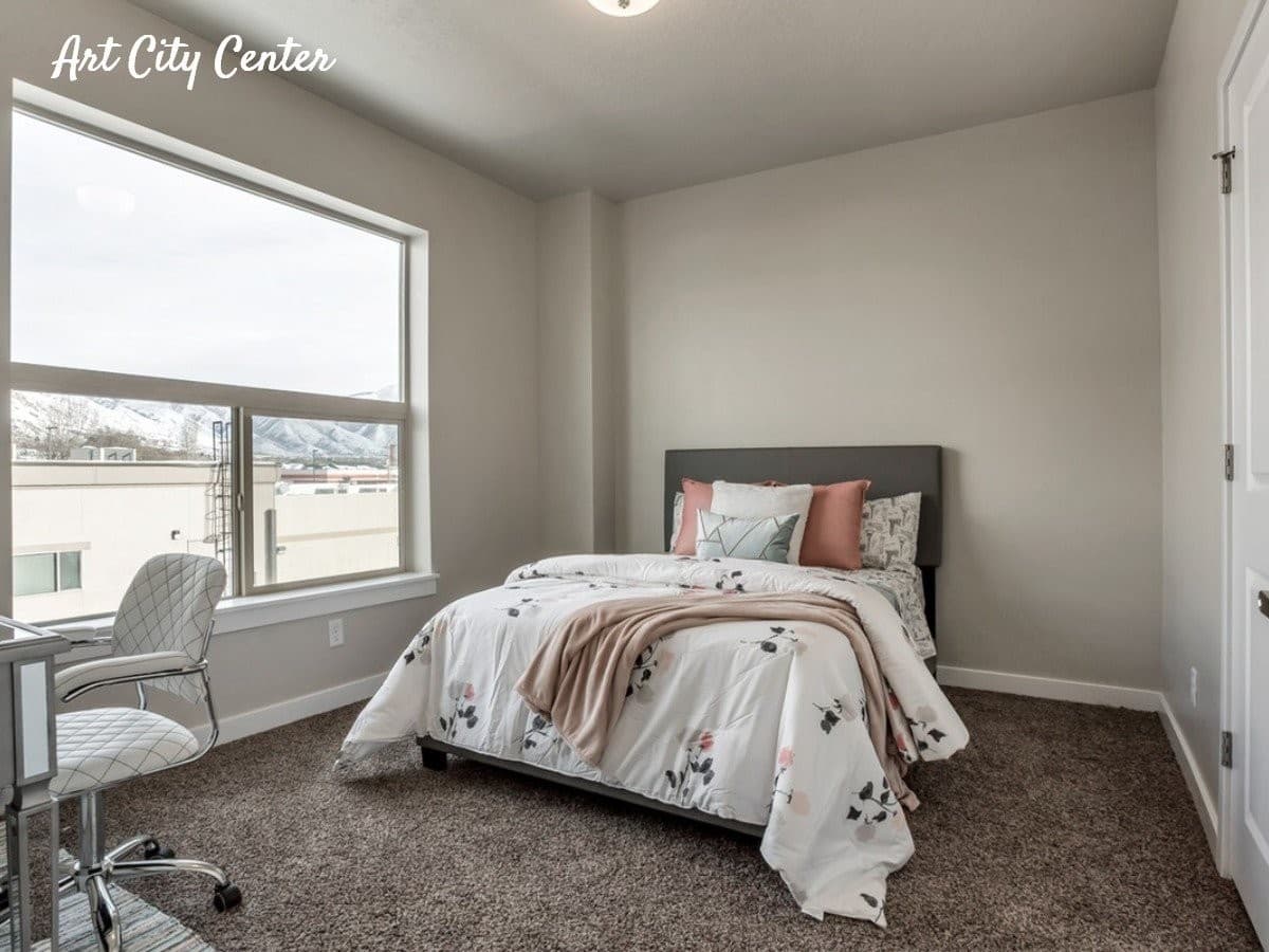 Springville Apartment: 79 W 900 N