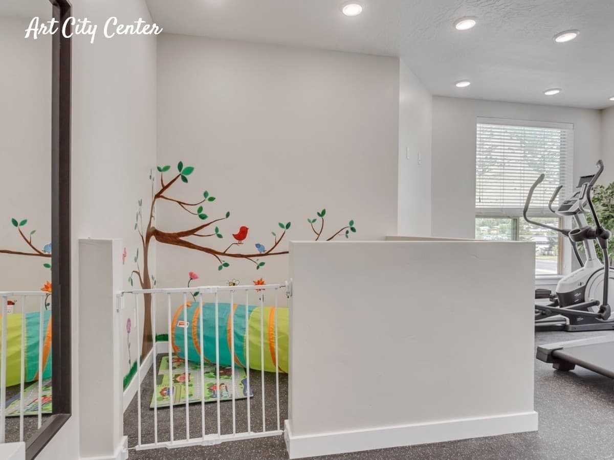 Springville Apartment: 79 W 900 N