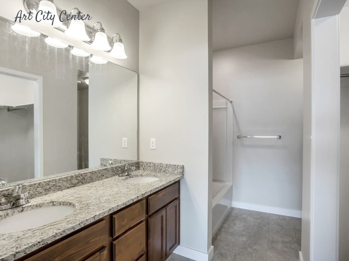 Springville Apartment: 79 W 900 N