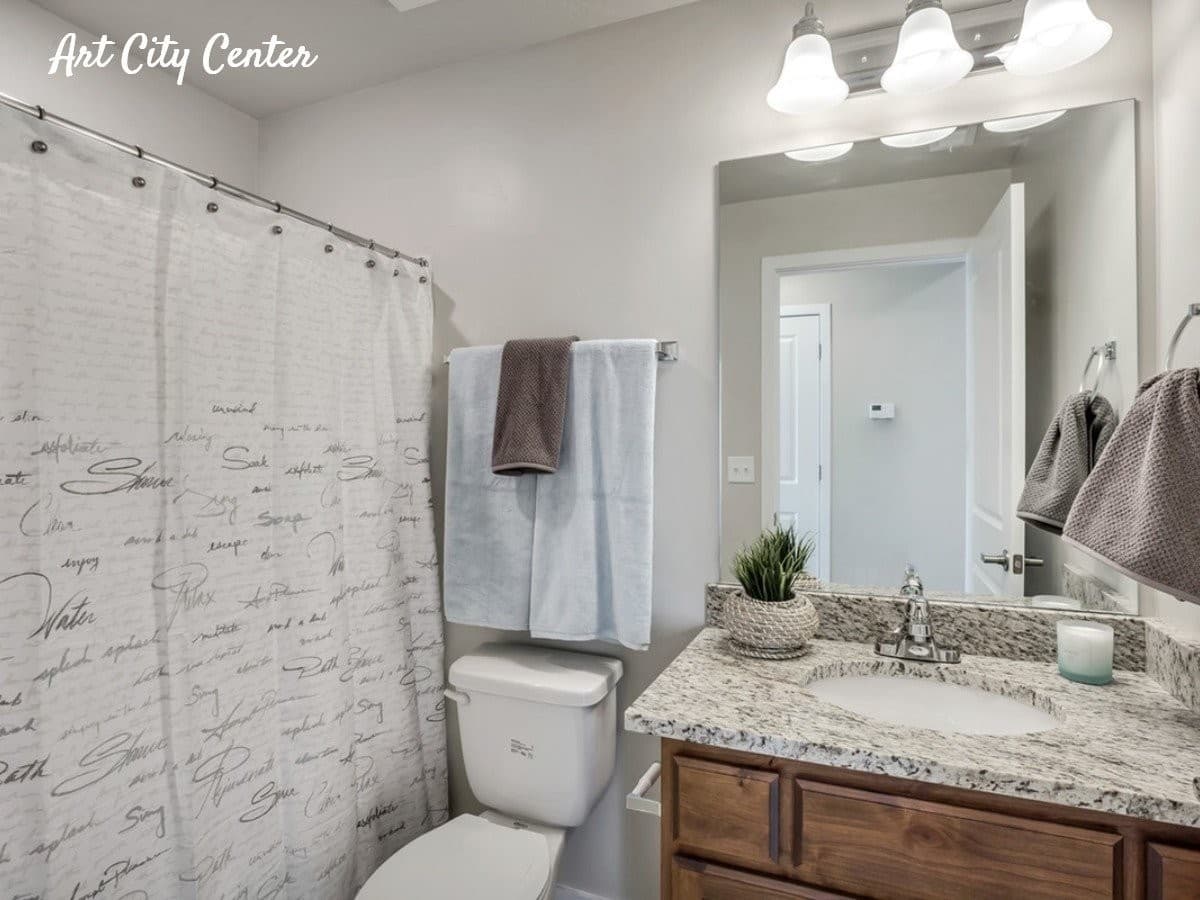 Springville Apartment: 79 W 900 N