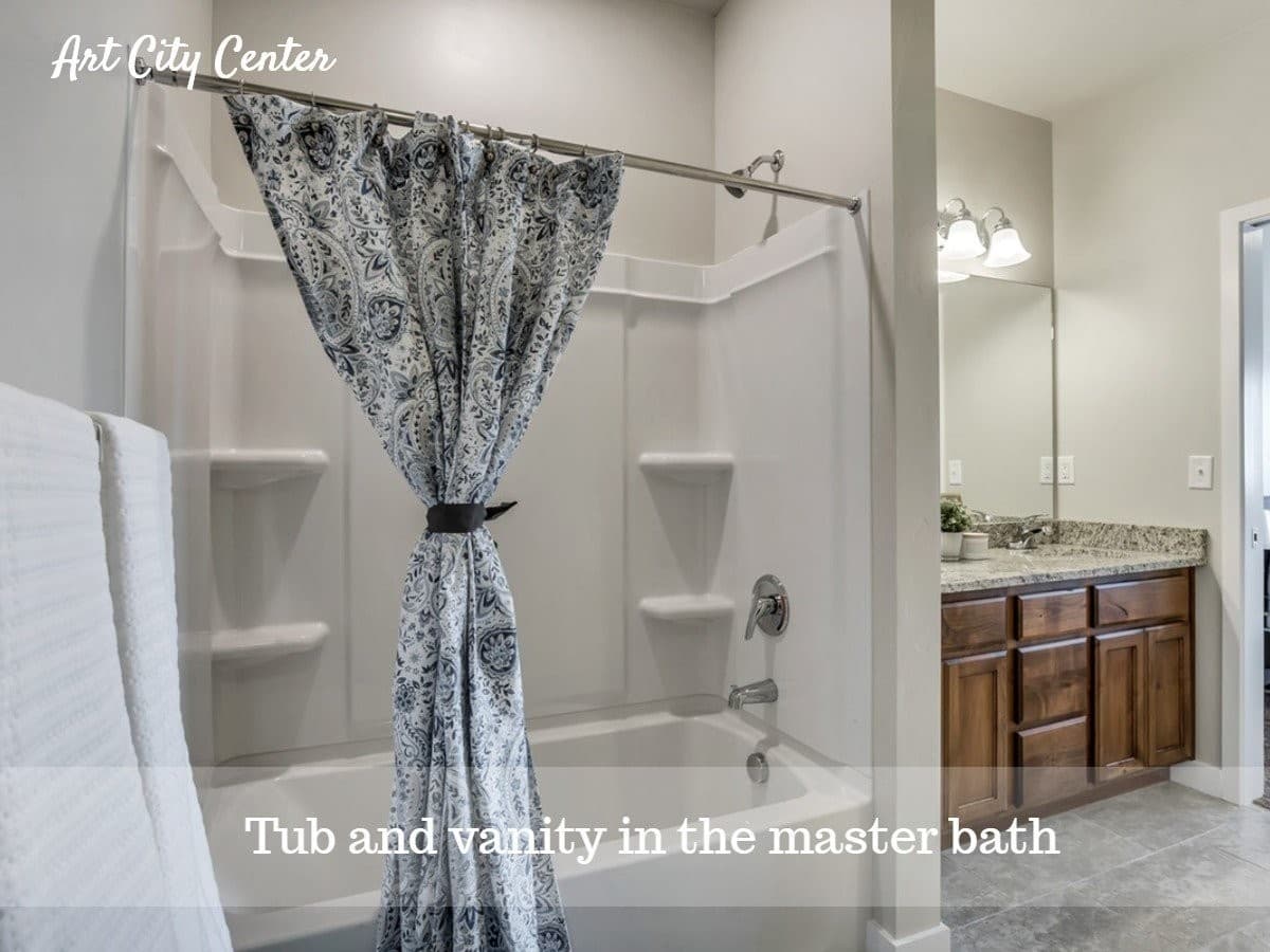 Springville Apartment: 79 W 900 N