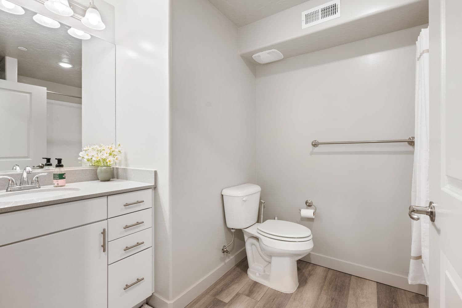 Hurricane Condo: 184 N Lone Rock Dr