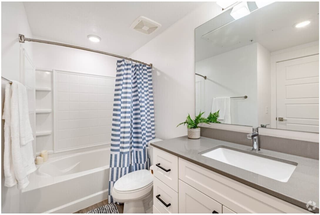 Salt Lake City Apartment: 1925 W North Temple