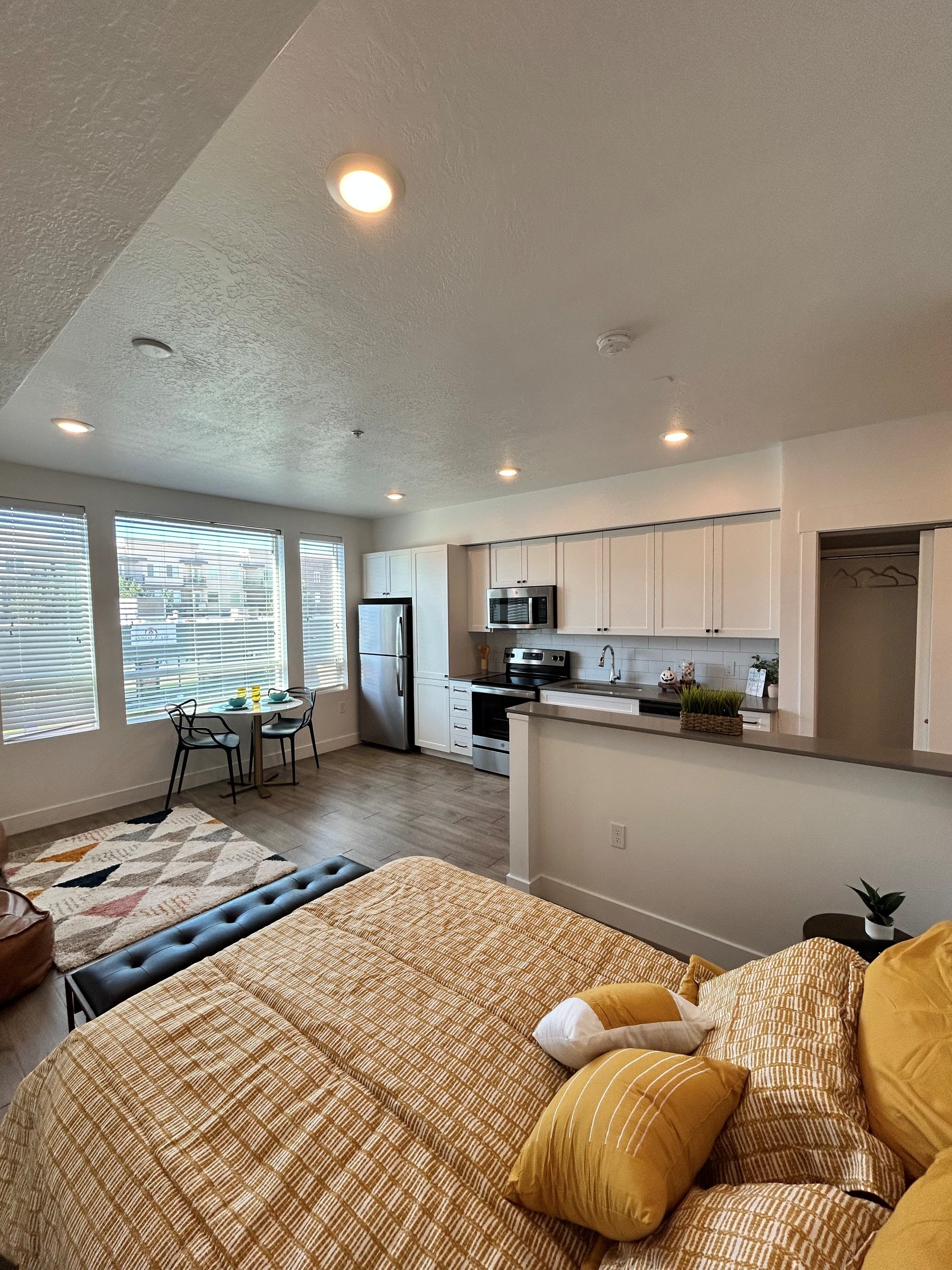 Salt Lake City Apartment: 1925 W North Temple