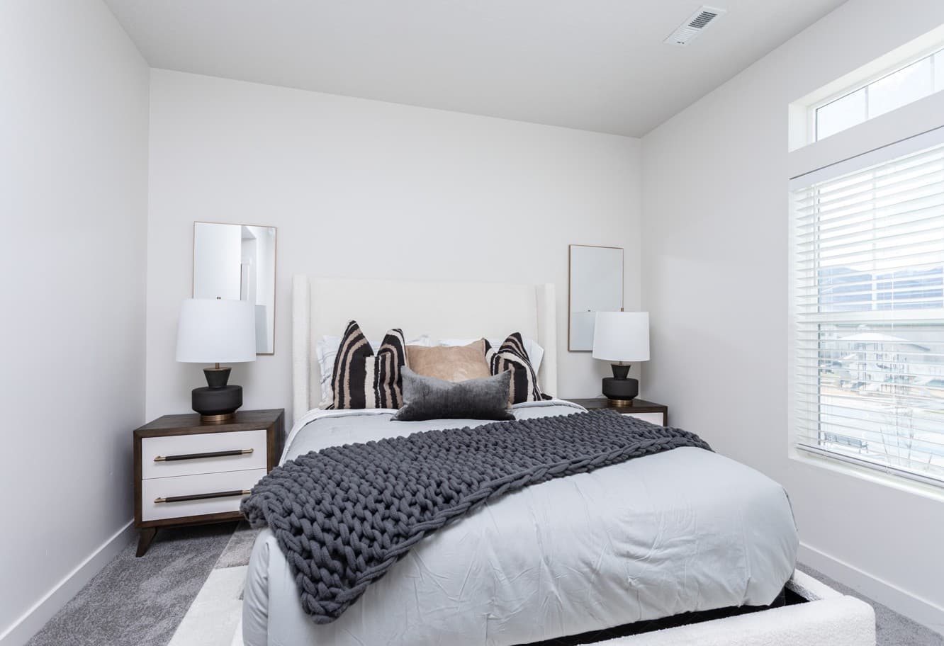 Magna Townhome: 2640 S Table Butte Way