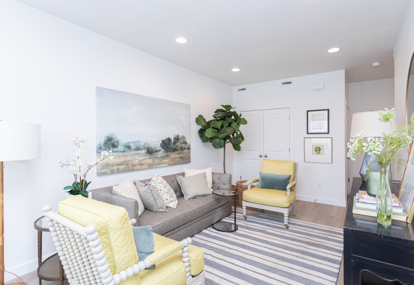 Magna Townhome: 2640 S Table Butte Way