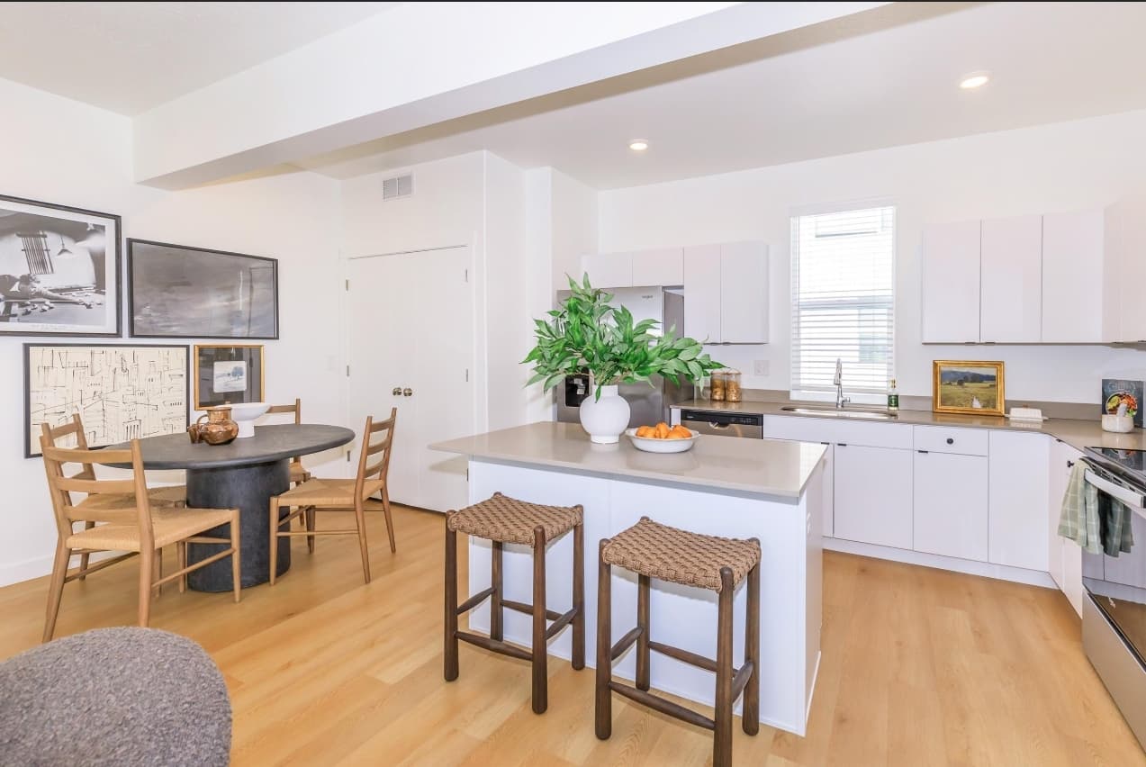 Salt Lake City Townhome: 566 S Redwood Rd