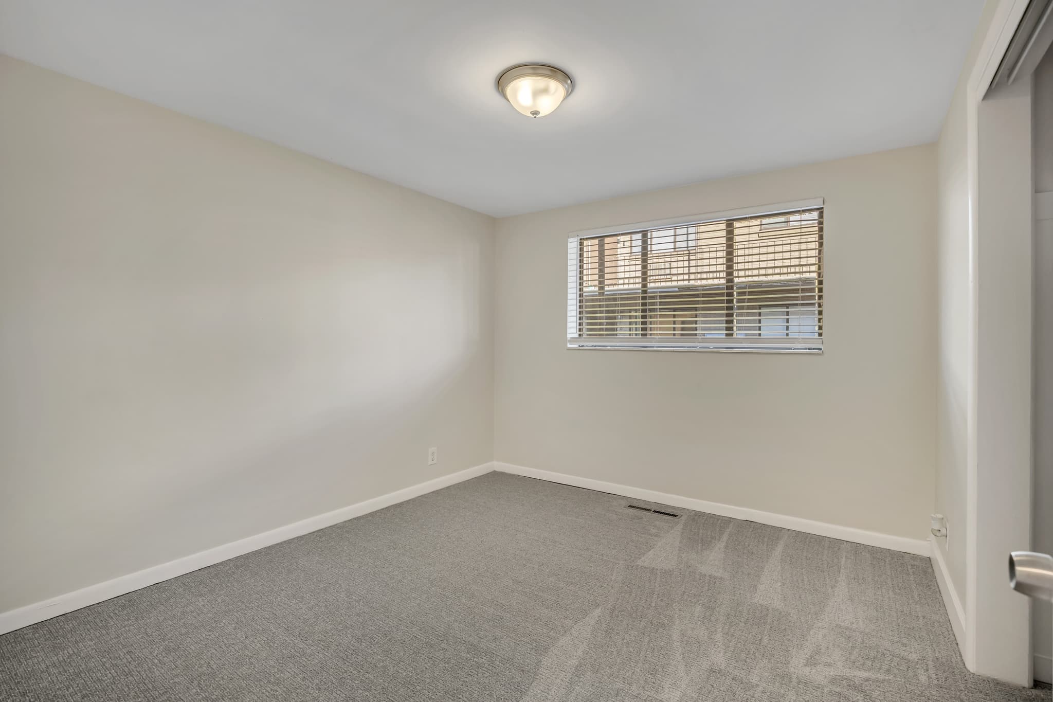 Salt Lake City Apartment: 571 E 1st Ave