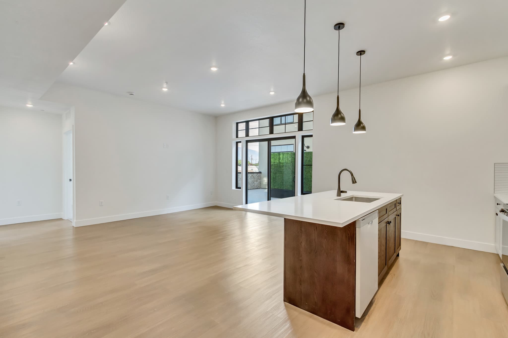 Midvale Apartment: 7487 S Main St