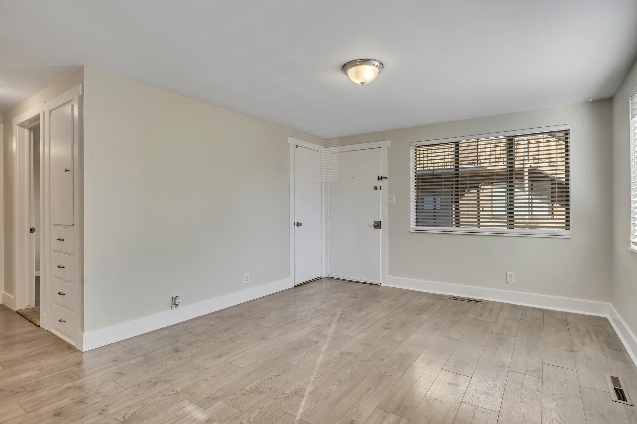 Salt Lake City Apartment: 571 E 1st Ave