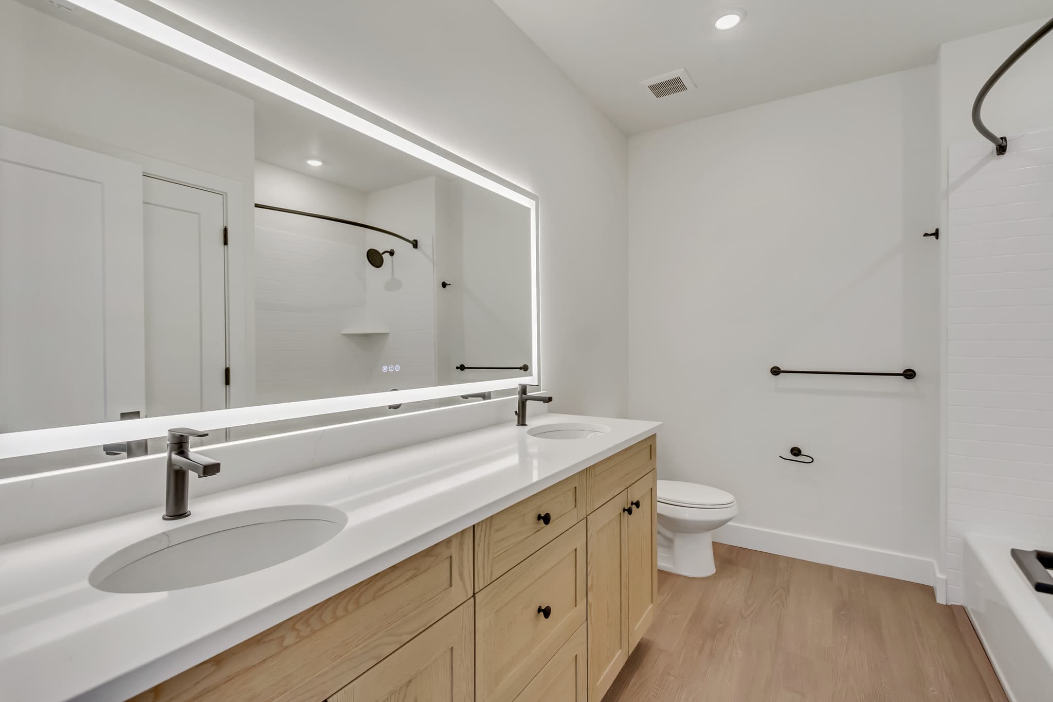 Midvale Apartment: 7487 S Main St