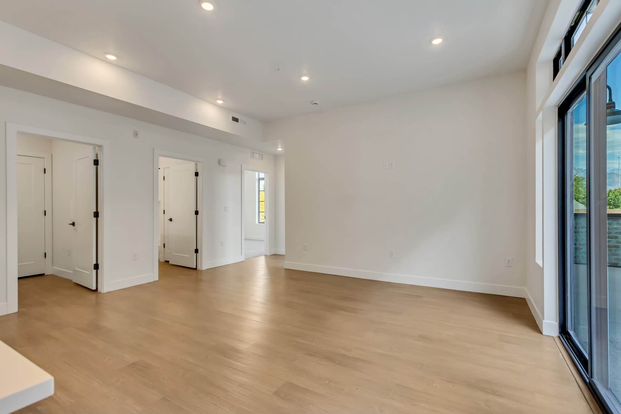 Midvale Apartment: 7487 S Main St