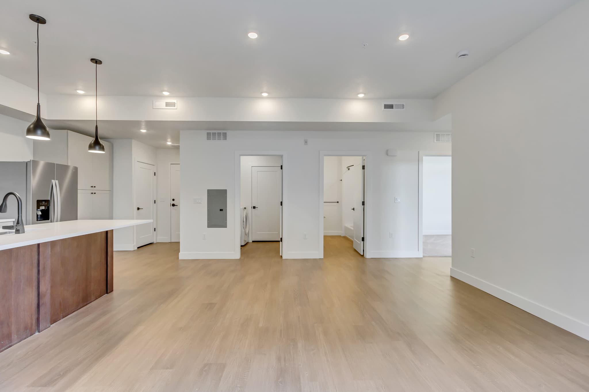Midvale Apartment: 7487 S Main St