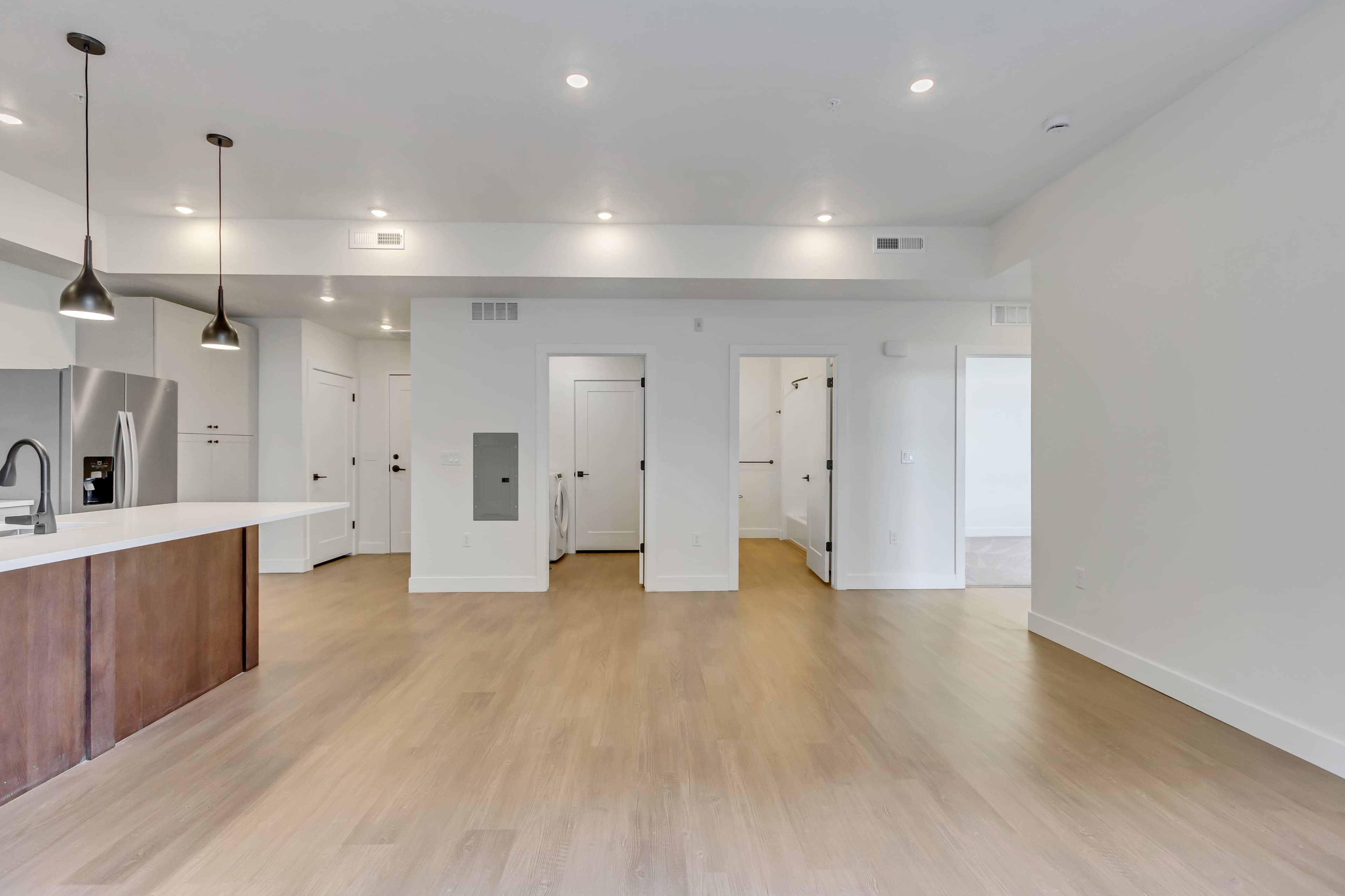 Midvale Apartment: 7487 S Main St