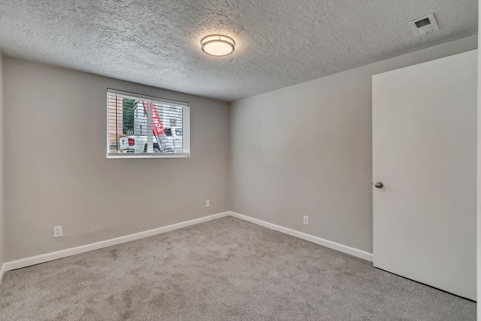 Salt Lake City Apartment: 1260 E Alameda Ave