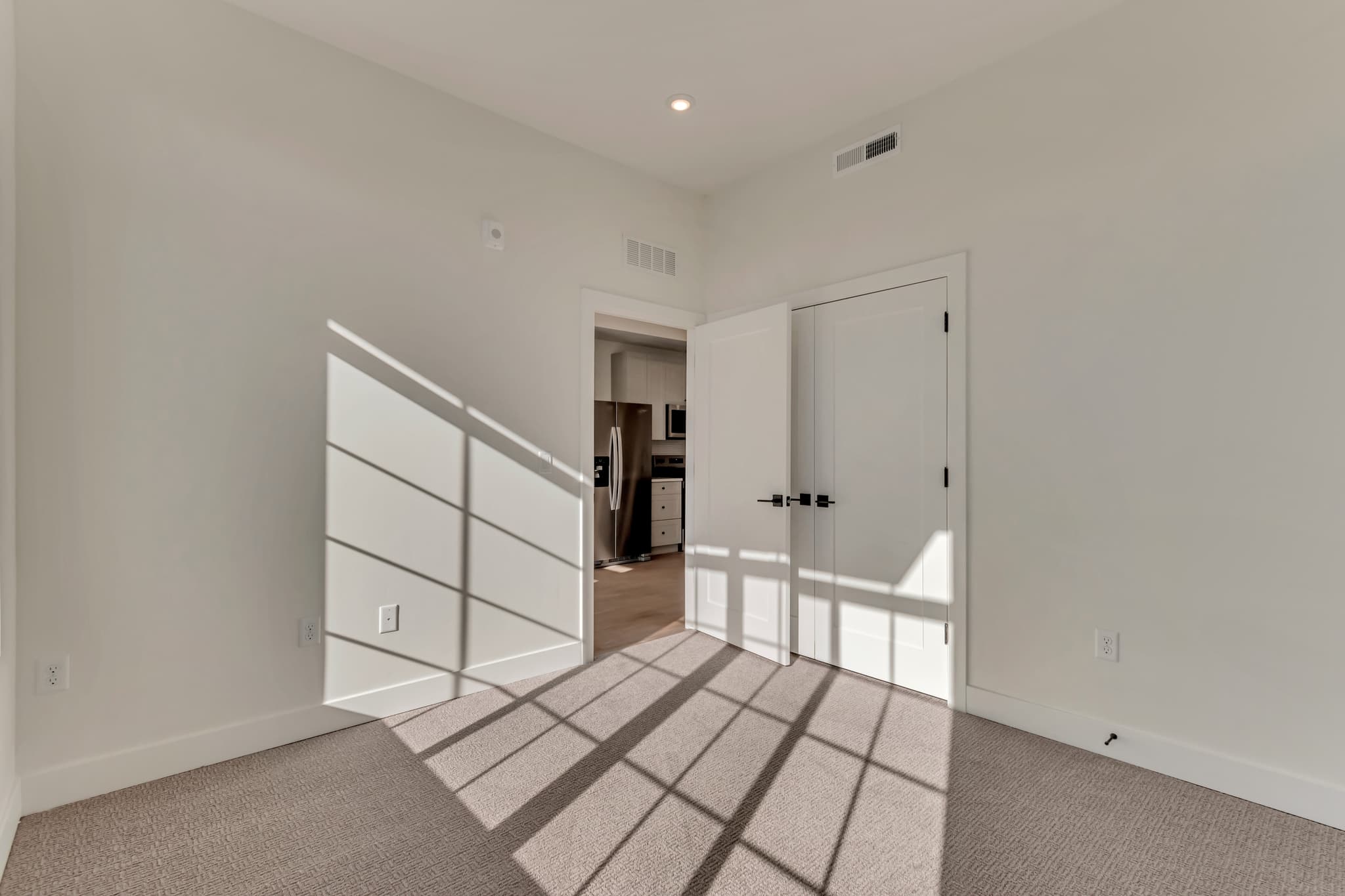 Midvale Apartment: 7487 S Main St
