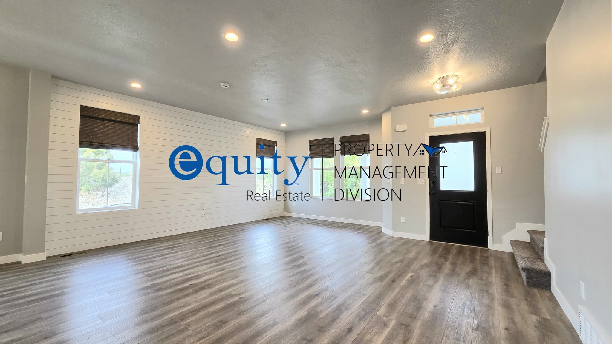 South Jordan House: 6329 W Moon Valley Dr