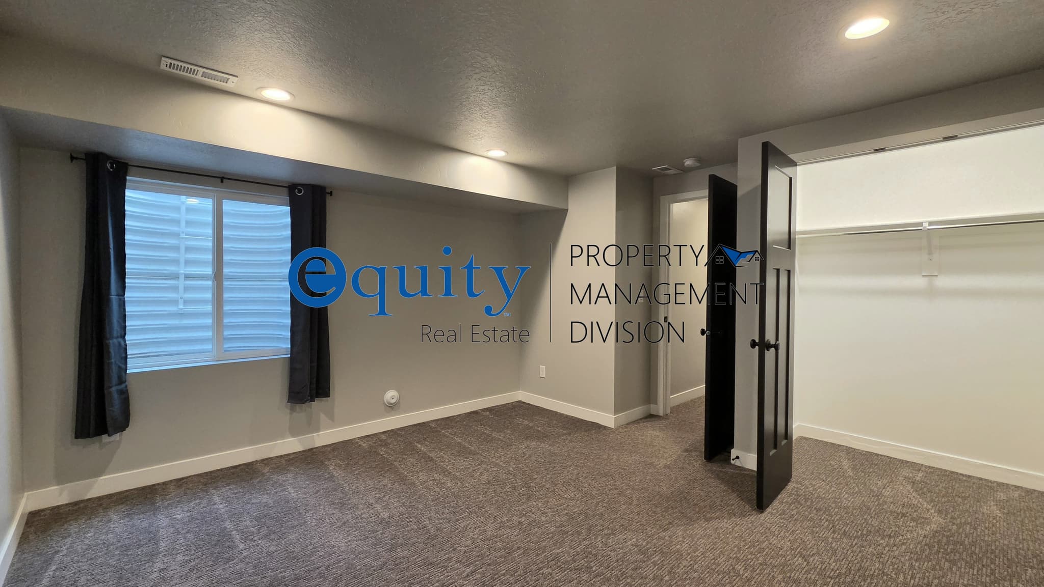 South Jordan House: 6329 W Moon Valley Dr