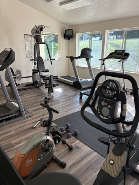 Meridian Apartment: 2308 E Franklin Rd