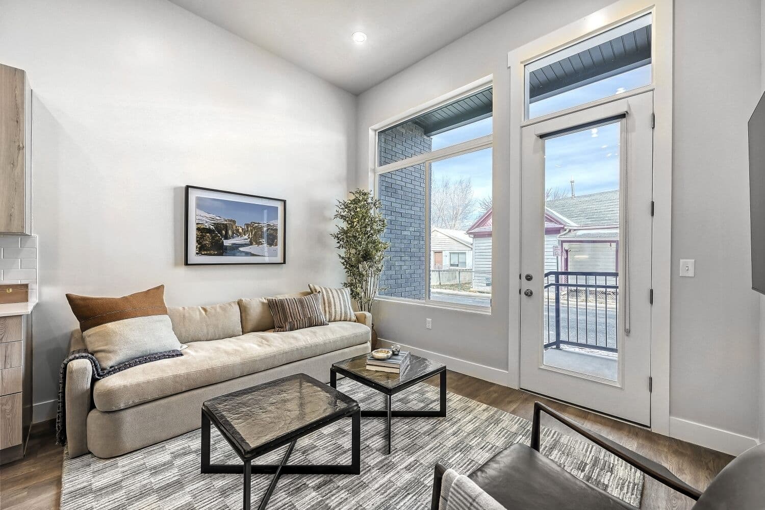 Midvale Apartment: 7592 S Main St