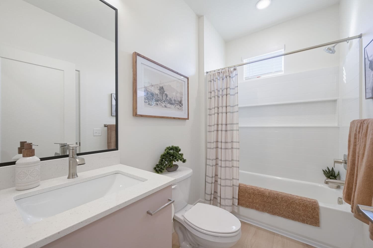 Midvale Apartment: 7309 S 180 W