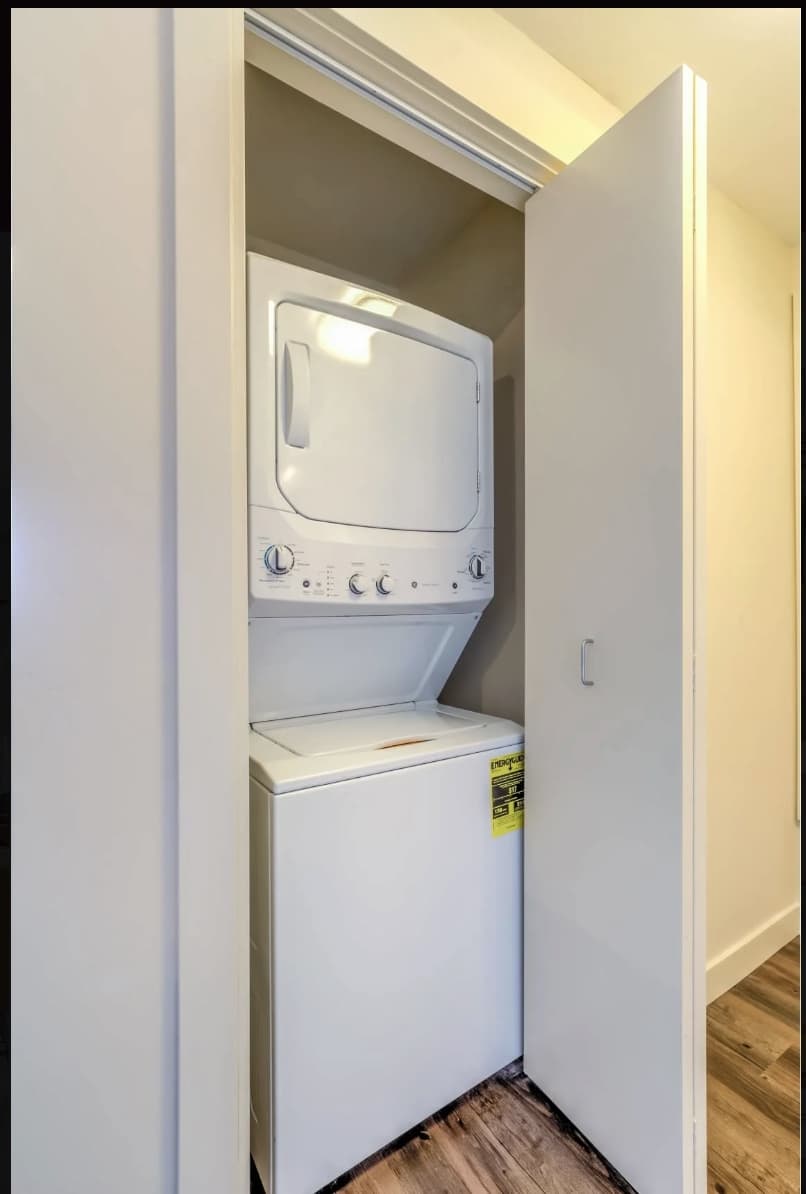 Sandy Apartment: 159 E Midvillage Blvd