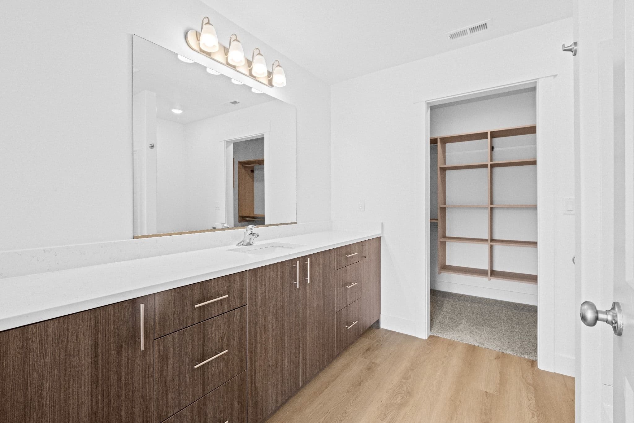 Nibley Apartment: 994 W 3410 S