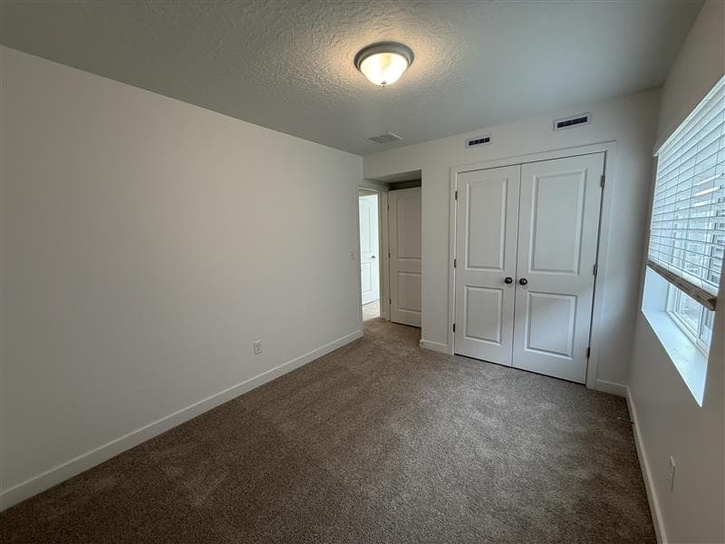 Saratoga Springs House: 1545 W Bravo Dr
