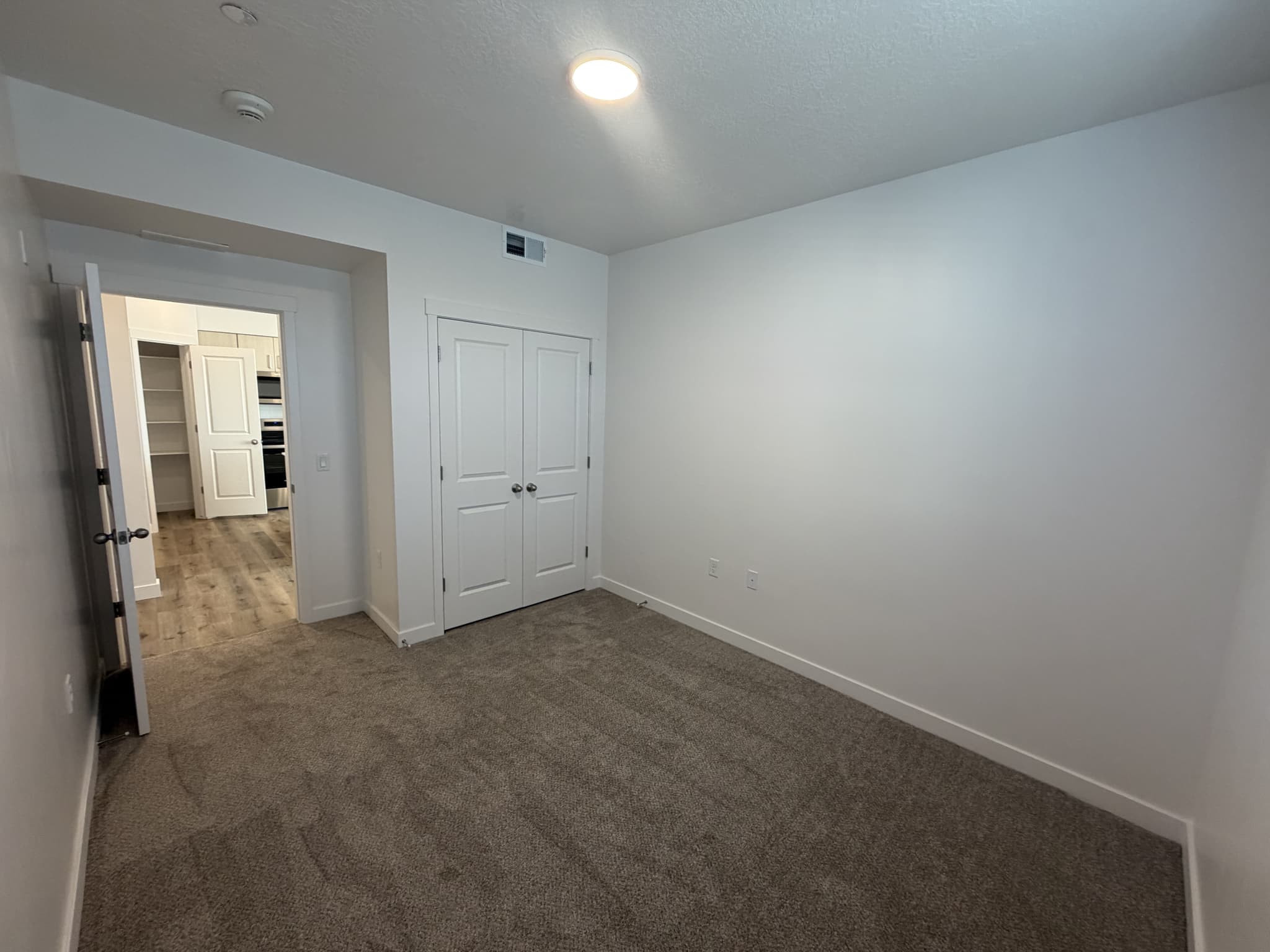 Lehi Apartment: 4632 W Hudson Way