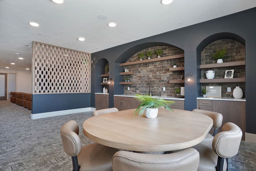 Lehi Apartment: 4632 W Hudson Way