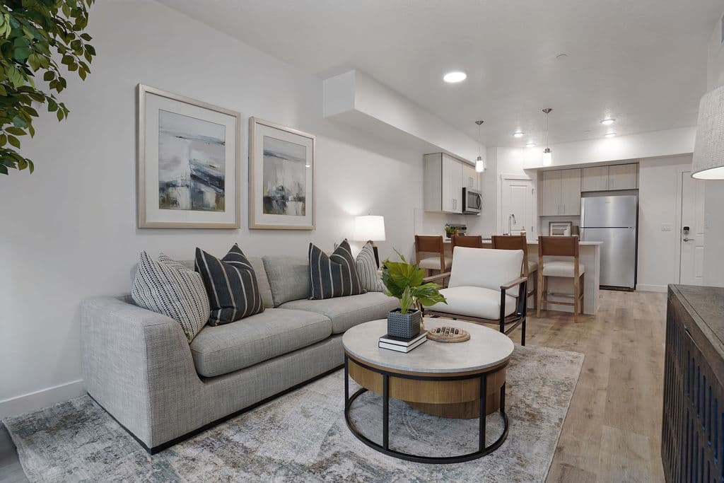 Lehi Apartment: 4632 W Hudson Way